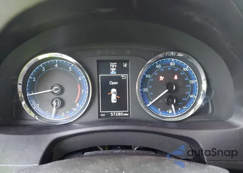 2017 Toyota Corolla Se z USA, uszkodzony, nr VIN 5YFBURHE3HP643574